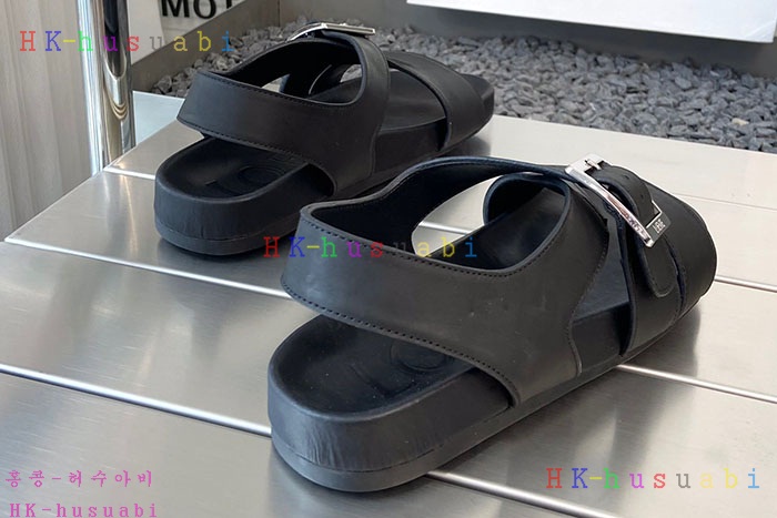 NEW 로에베 샌들 신상 L 9988008