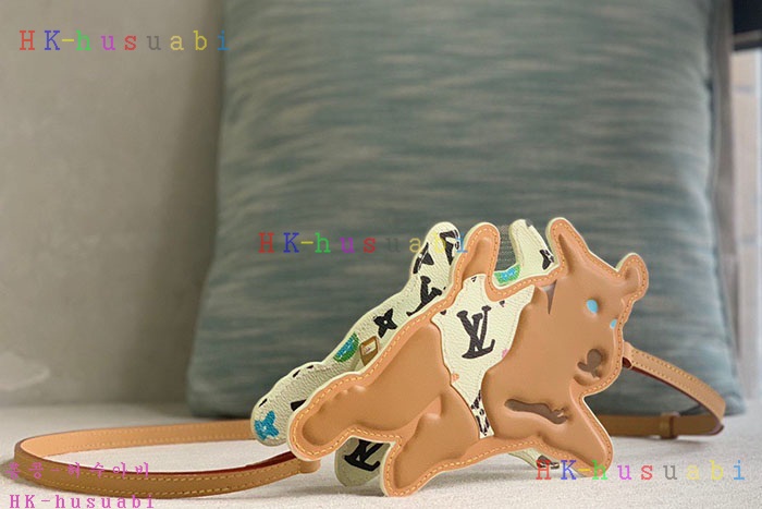 ★미러급★루이비통 도그 온 스트랩 M83342 (2컬러)