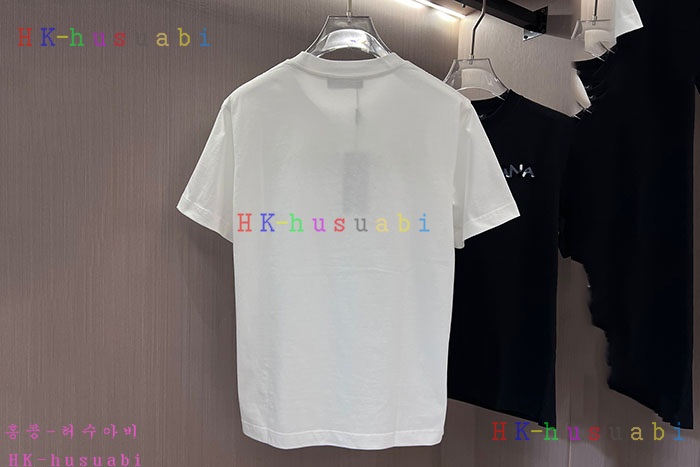 NEW 돌체앤가바나 반팔티 신상 DG 955004