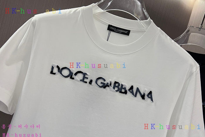 NEW 돌체앤가바나 반팔티 신상 DG 955004