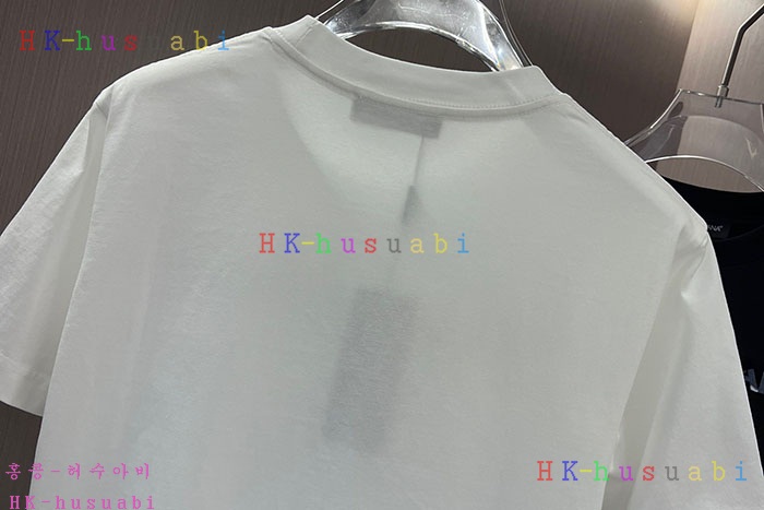 NEW 돌체앤가바나 반팔티 신상 DG 955004