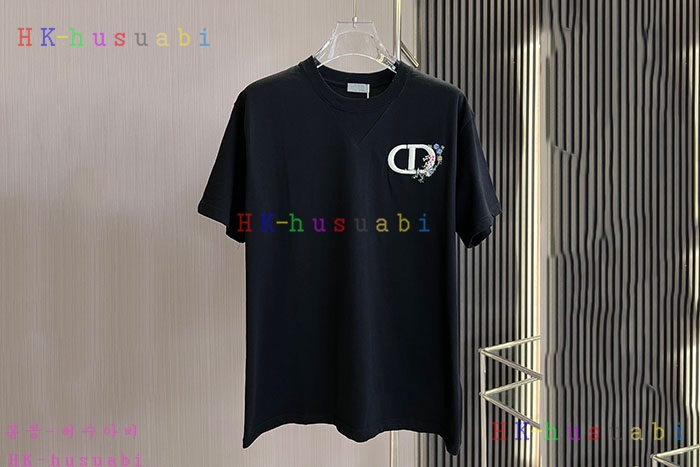 NEW 디올 반팔티 신상 DR 3025512