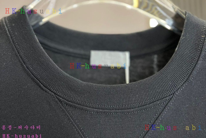 NEW 디올 반팔티 신상 DR 3025512