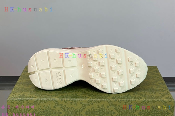 NEW 구찌 스니커즈 신상 GU 699250