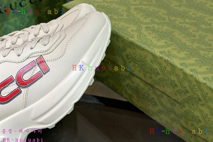 NEW 구찌 스니커즈 신상 GU 699250