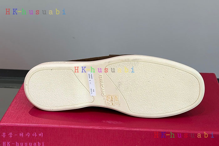 NEW 페라가모 로퍼 신발 신상 F 770607