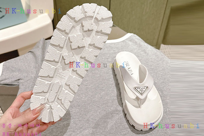 NEW 프라다 샌들 슬리퍼 신상 D 194403