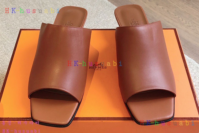 NEW 에르메스 샌들 슬리퍼 신상 H 040118
