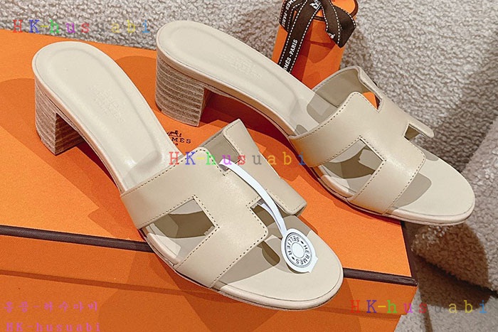 NEW 에르메스 샌들 신상 H 758810