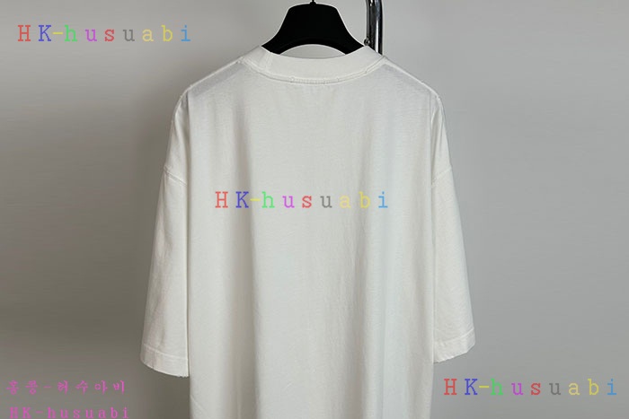NEW 돌체앤가바나 반팔티 신상 DG 559002