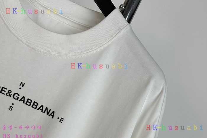 NEW 돌체앤가바나 반팔티 신상 DG 559002