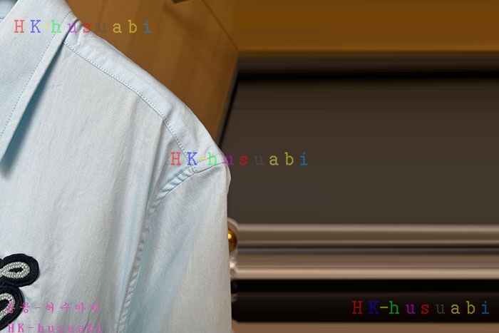NEW 루이비통 반팔상의 신상 LV 800405
