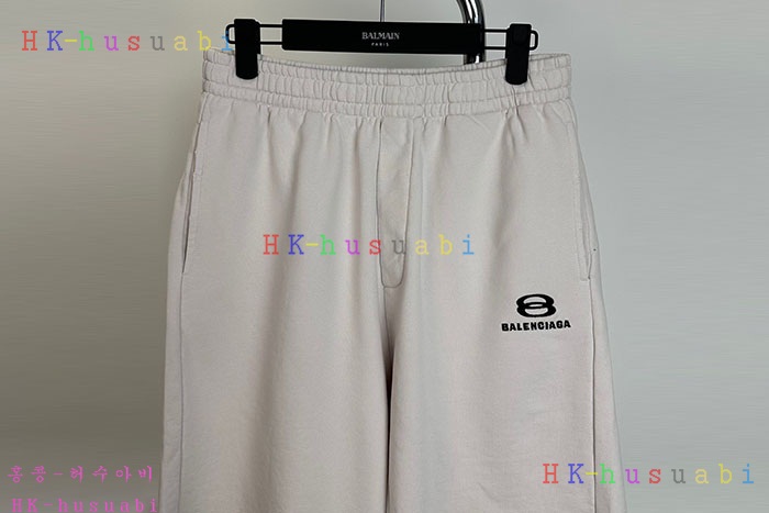 NEW 발렌시아가 반바자 신상 B 7123301