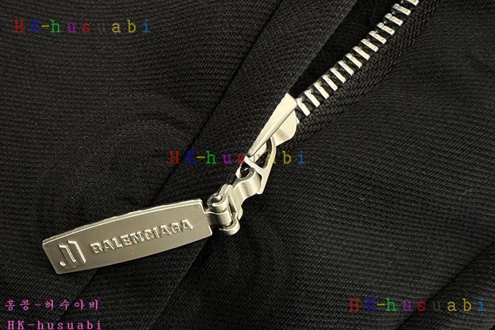 NEW 발렌시아가 반바자 신상 B 7123304