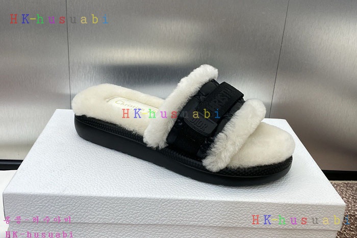 NEW 디올 신발 신상 DR 889046