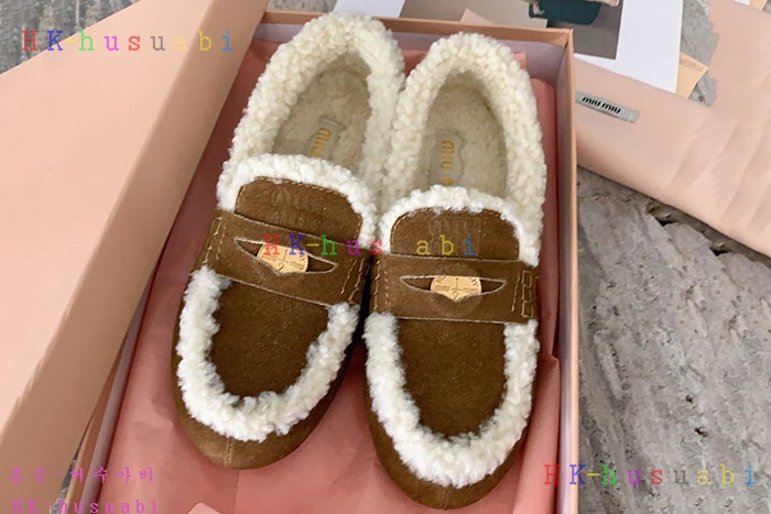 NEW 미우미우 신발 신상 MU 554004