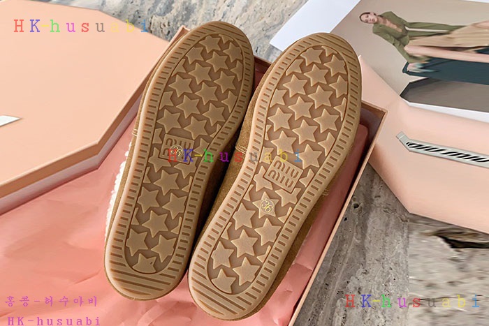 NEW 미우미우 신발 신상 MU 554004