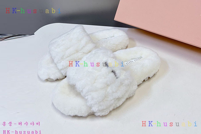 NEW 미우미우 슬리퍼 신상 MU 554017