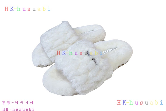 NEW 미우미우 슬리퍼 신상 MU 554017