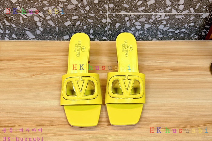 NEW 발렌티노 샌들 신상 V 4470819