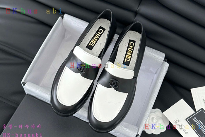 NEW 샤넬 로퍼 신상 C 921106