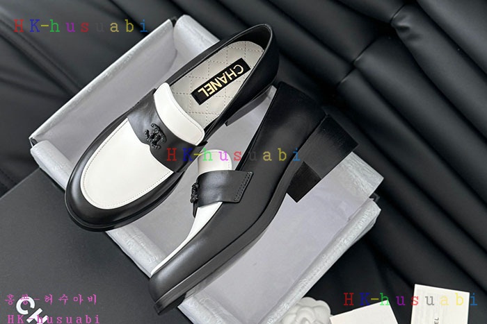 NEW 샤넬 로퍼 신상 C 921106