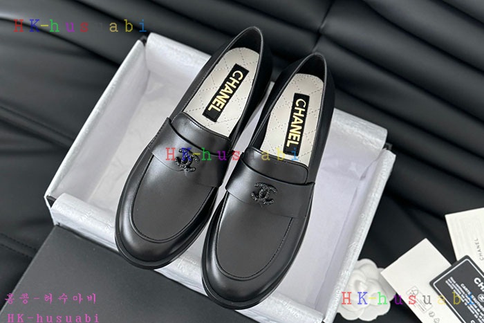 NEW 샤넬 로퍼 신상 C 921107