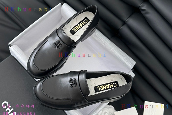 NEW 샤넬 로퍼 신상 C 921107