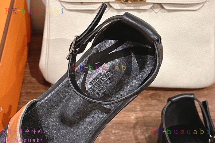 NEW 에르메스 샌들 신상 H 748813