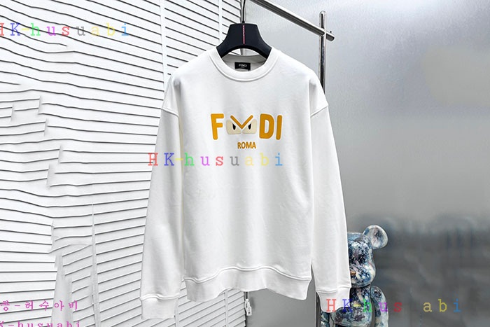 NEW 펜디 맨투맨 신상 FD 995502