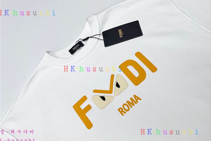 NEW 펜디 맨투맨 신상 FD 995502