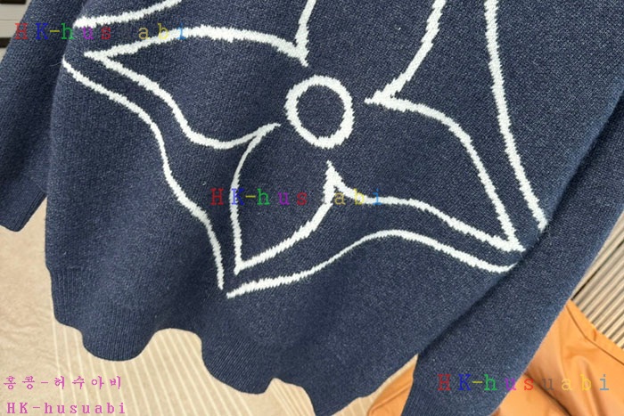 NEW 루이비통 니트 신상 LV 4417029