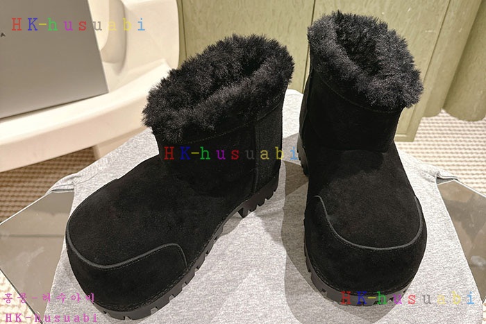 NEW 발렌시아가 부츠 신상 B 656607