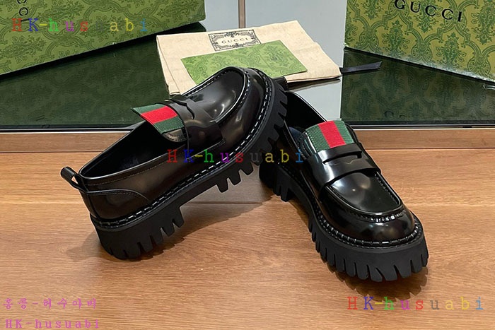 NEW 구찌 로퍼 신상 G 582118