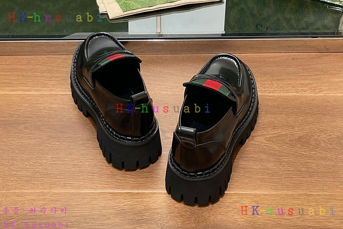 NEW 구찌 로퍼 신상 G 582118