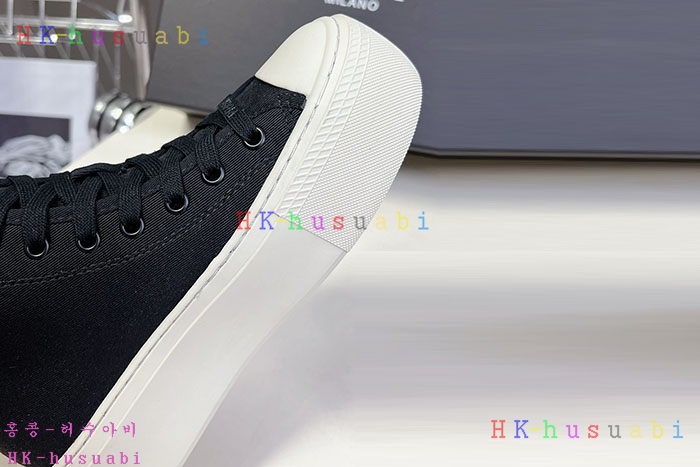 NEW 프라다 스니커즈 신상 P 5899040