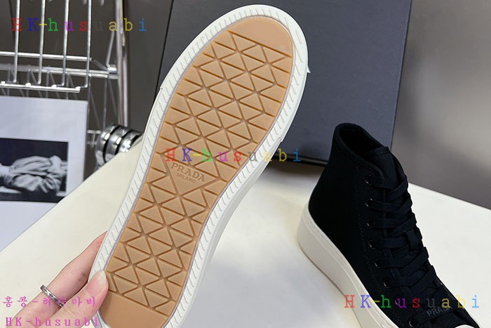 NEW 프라다 스니커즈 신상 P 5899040