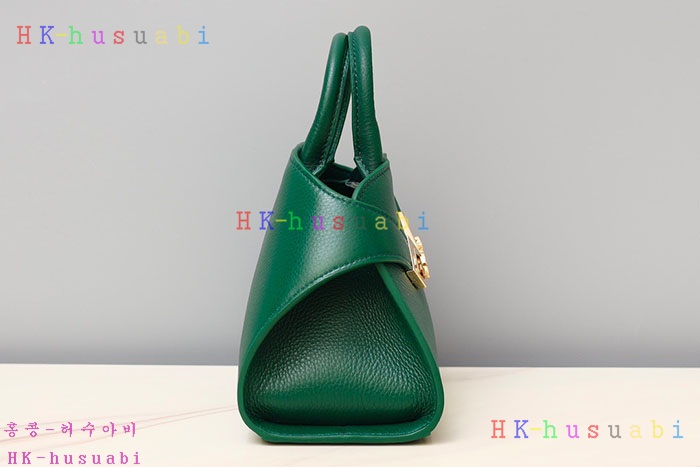 ★미러급★페라가모 허그 미니백  215975-6