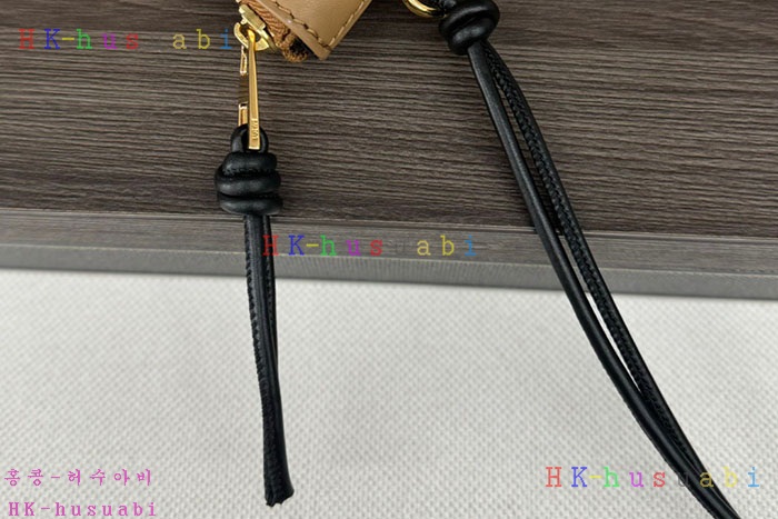 ★미러급★로에베 Knot T 파우치  885700