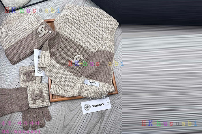 NEW 샤넬 모자 머플러 장갑 셋트 신상 C 614049