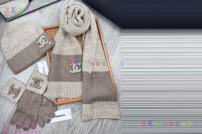 NEW 샤넬 모자 머플러 장갑 셋트 신상 C 614049