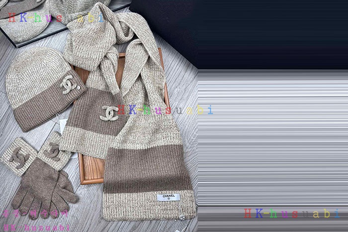 NEW 샤넬 모자 머플러 장갑 셋트 신상 C 614049