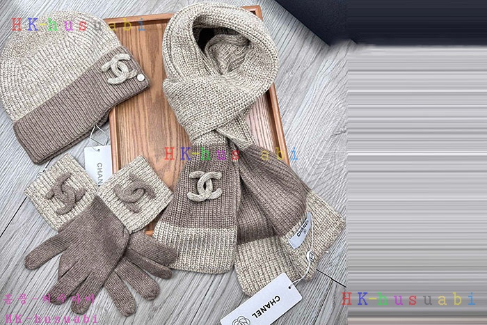 NEW 샤넬 모자 머플러 장갑 셋트 신상 C 614049