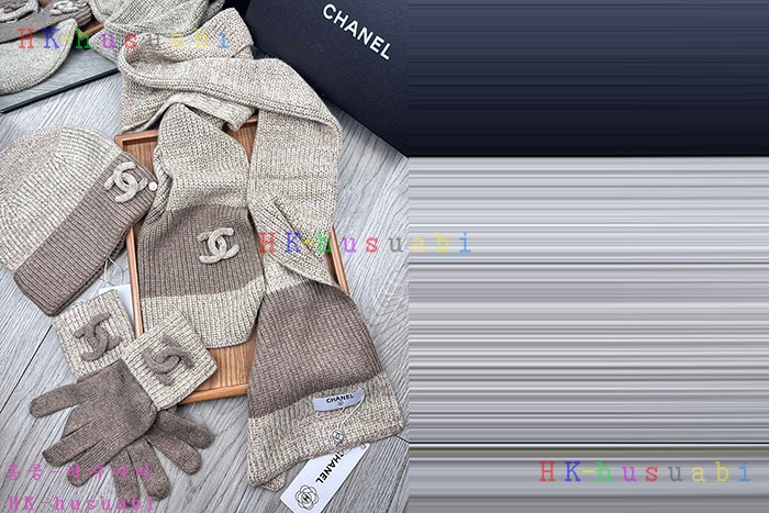 NEW 샤넬 모자 머플러 장갑 셋트 신상 C 614049