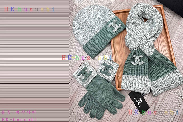 NEW 샤넬 모자 머플러 장갑 셋트 신상 C 614050