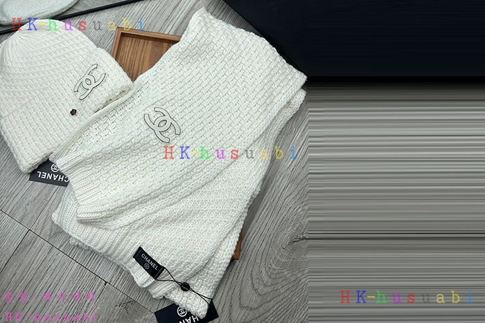 NEW 샤넬 모자 머플러 셋트 신상 C 614061