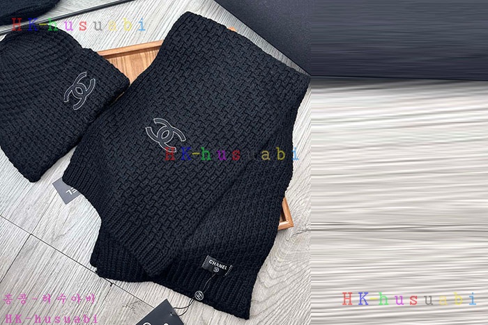 NEW 샤넬 모자 머플러 셋트 신상 C 614064