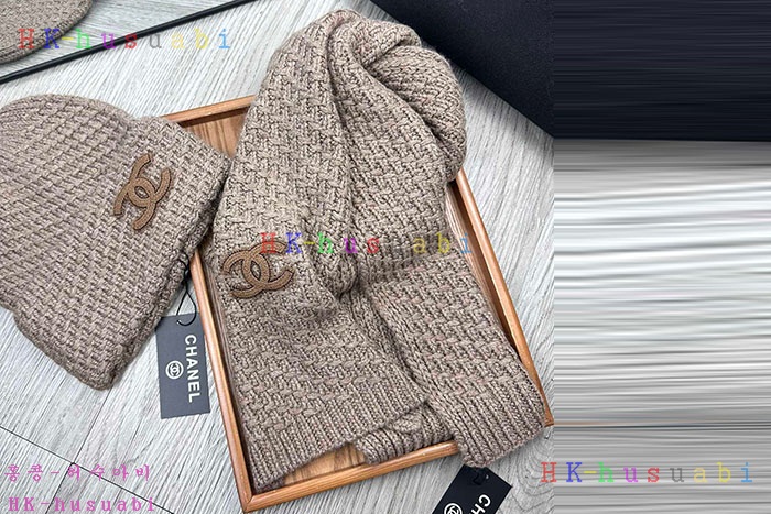 NEW 샤넬 모자 머플러 셋트 신상 C 614065