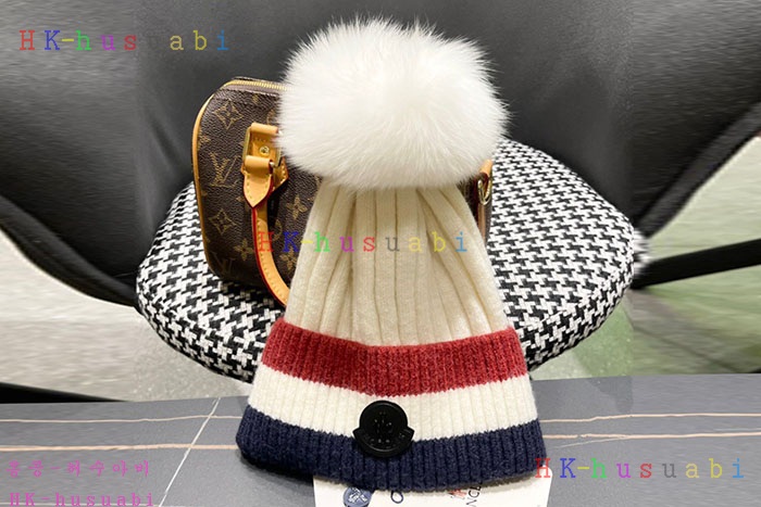 NEW 몽클레어 모자 신상 M 660016