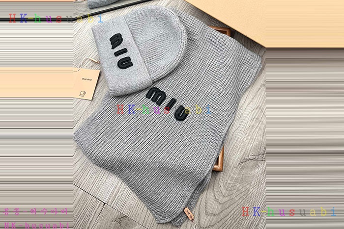 NEW 미우미우 모자 머플러 신상 MU 4788024